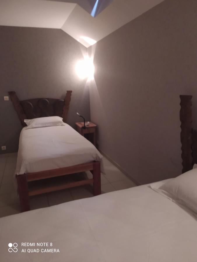 فندق Le Saloon Chazey-sur-Ain المظهر الخارجي الصورة
